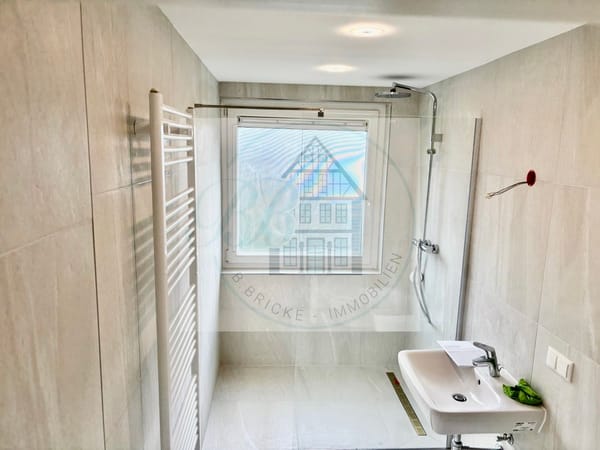 Luxus Moderne Eigentumswohnung in Garbsen-Berenbostel Stilvoll saniert und einzugsbereit!