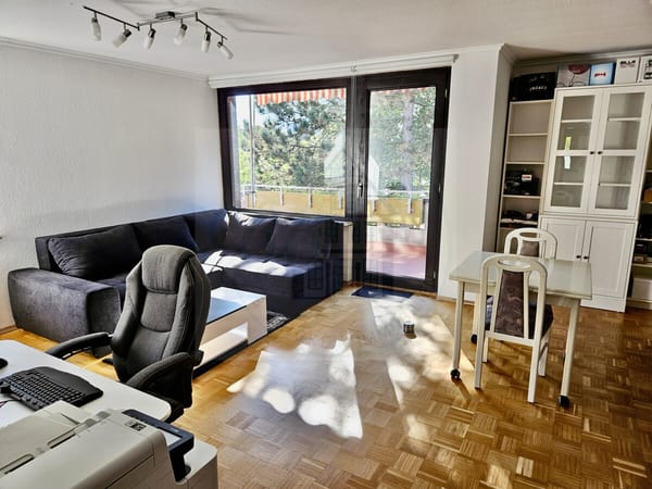 LAGE, LAGE, LAGE! 2-ZIMMER-WOHNUNG MIT BALKON IN BESTER LAGE VON LANGENHAGEN