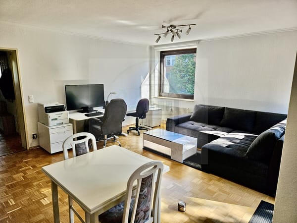 LAGE, LAGE, LAGE! 2-ZIMMER-WOHNUNG MIT BALKON IN BESTER LAGE VON LANGENHAGEN
