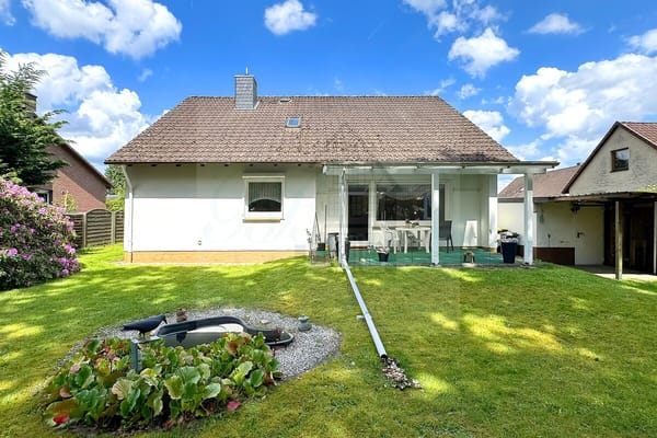Einfamilienhaus mit viel Platz und großem Grundstück in Celle Groß Hehlen