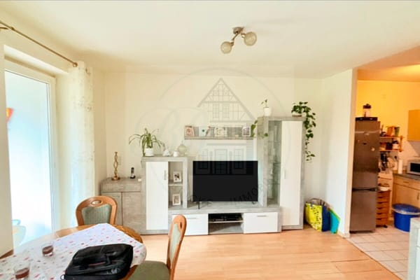 2-Zimmer-Wohnung mit Loggia und Einbauküche in Berlin-Buchholz
