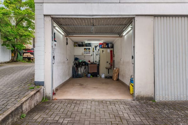 Garage (2)