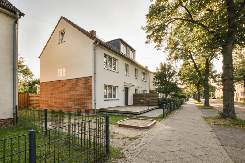 Reihenhaus zur Miete mit Vorgarten