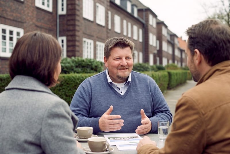 Markus Meyer von City Immobilienmakler im Beratungsgespräch